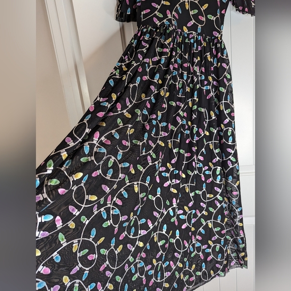 ALL LIT UP STELLAR DRESS - Picture 10 of 13